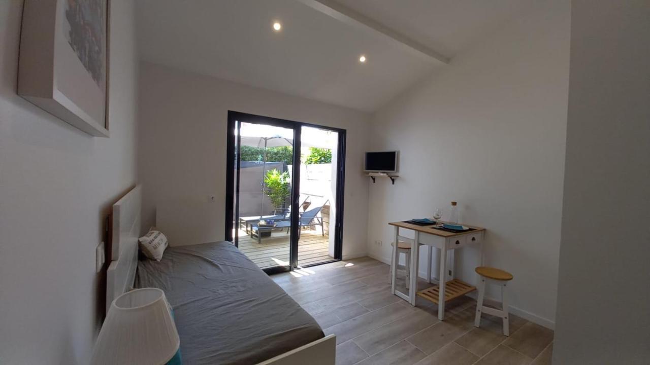 : Avec Terrasse A 3 Kms Des Plages Apartamento